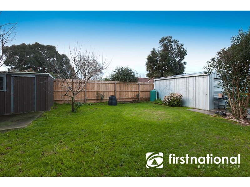 4 Simon Drive, Pakenham VIC 3810