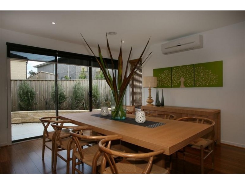 15 Arena Parade, Officer VIC 3809