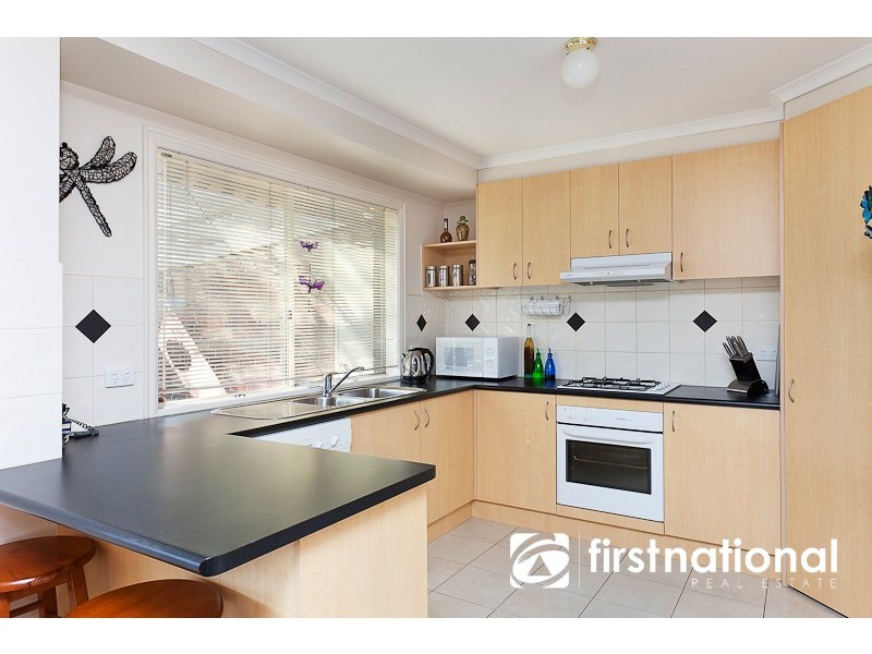 2/21 Pakenham Road, Pakenham VIC 3810