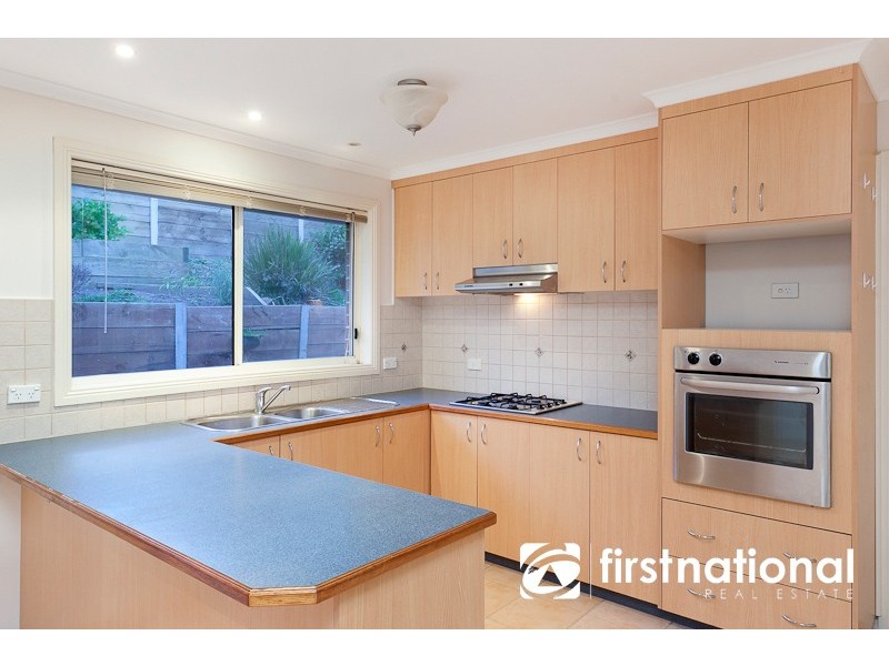 19 Fleming Terrace, Pakenham VIC 3810