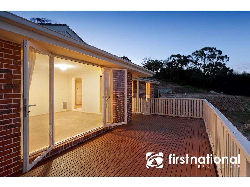 19 Fleming Terrace, Pakenham VIC 3810