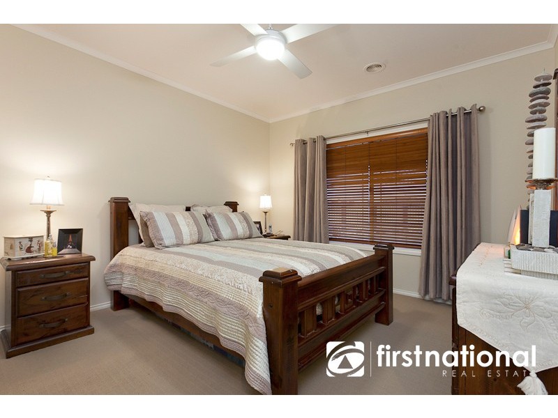 2 Karawun Walk, Pakenham VIC 3810