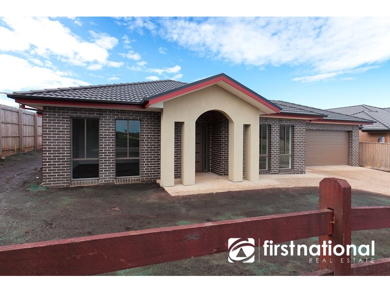10 Dugan Court, Pakenham VIC 3810