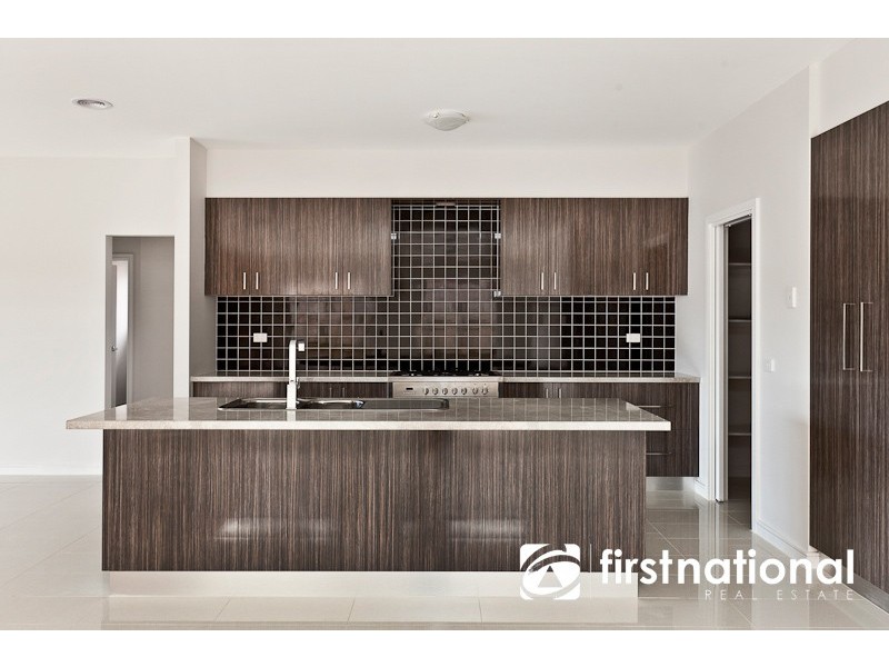 10 Dugan Court, Pakenham VIC 3810