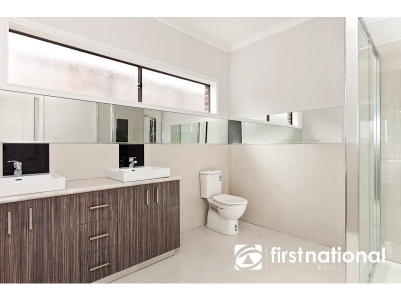 10 Dugan Court, Pakenham VIC 3810