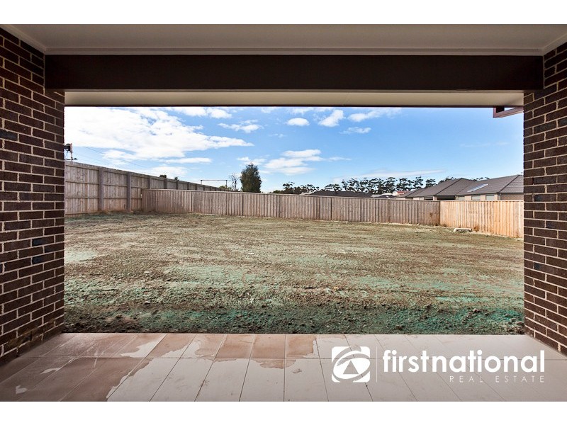 10 Dugan Court, Pakenham VIC 3810