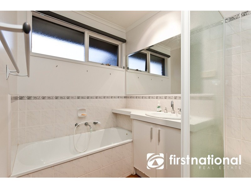 41 Barrington Drive, Pakenham VIC 3810