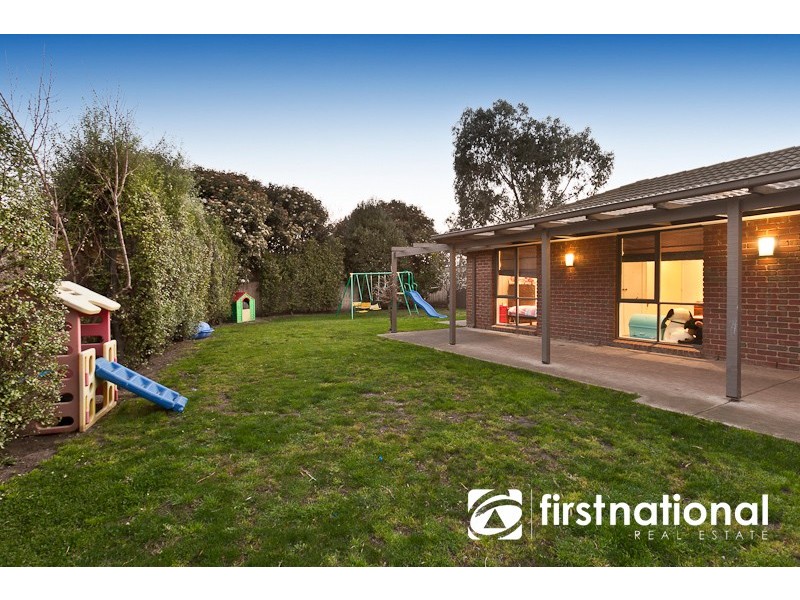 41 Barrington Drive, Pakenham VIC 3810