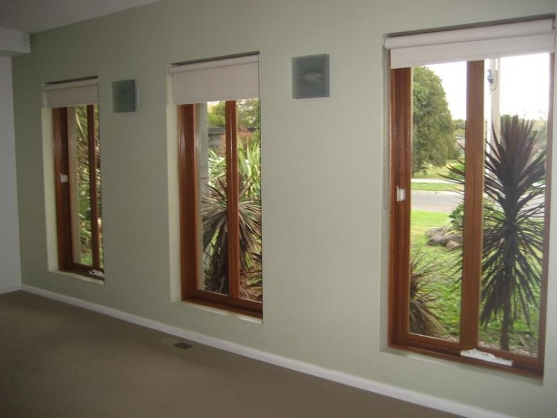 2 Savage Street, Pakenham VIC 3810