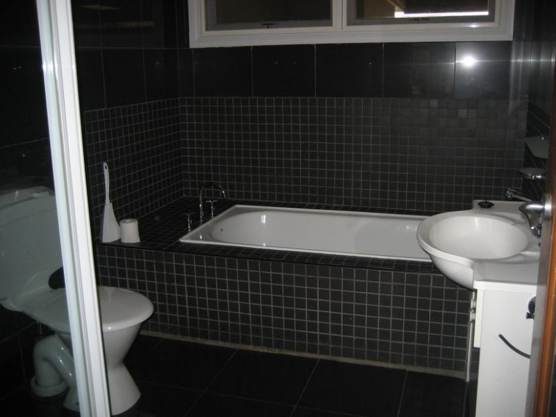 2 Savage Street, Pakenham VIC 3810