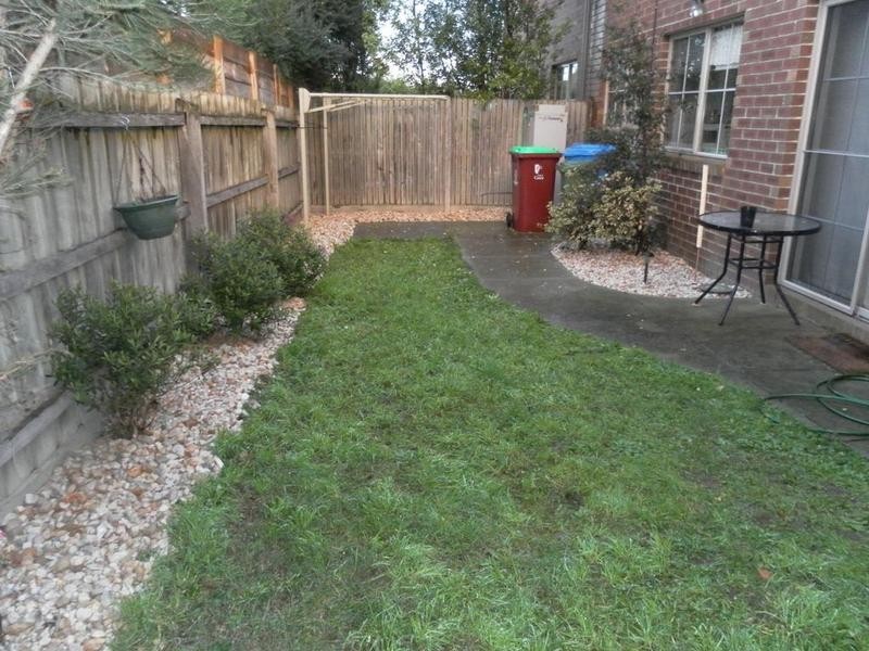 4/403 Centre Road, Berwick VIC 3806