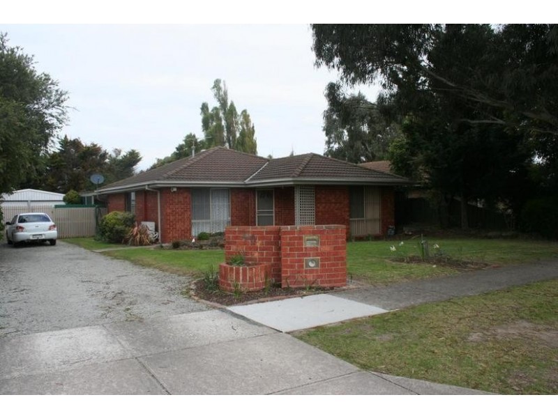 40 Bluegrass Crescent, Pakenham VIC 3810
