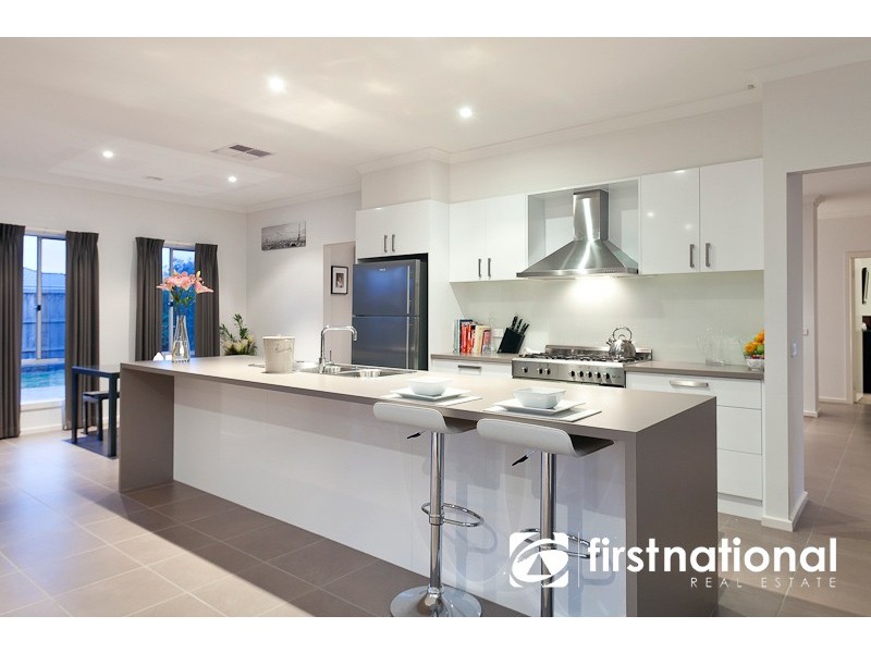 59 Banjo Paterson Drive, Pakenham VIC 3810