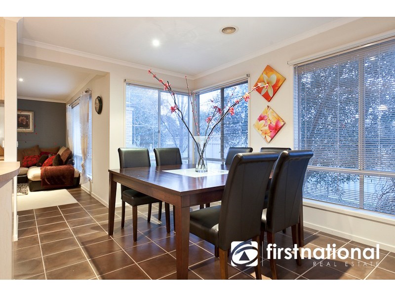 8 Riley Court, Pakenham VIC 3810