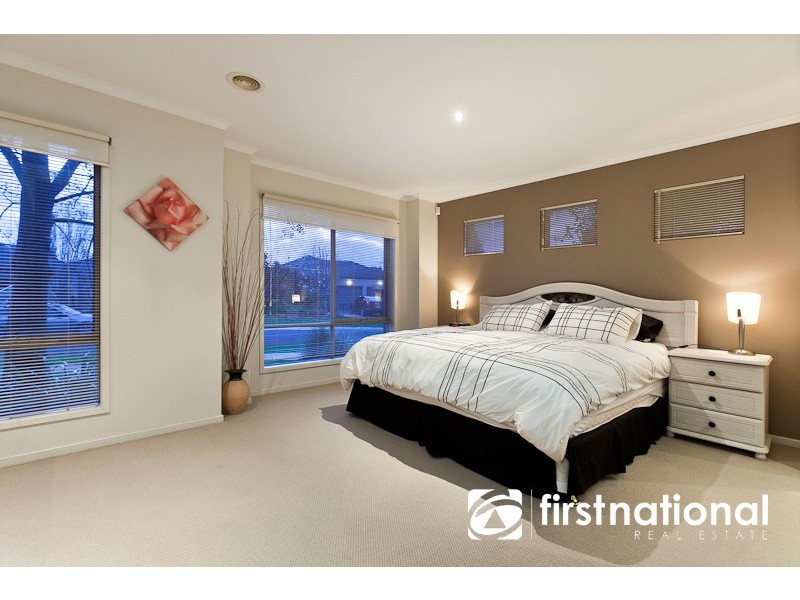 8 Riley Court, Pakenham VIC 3810