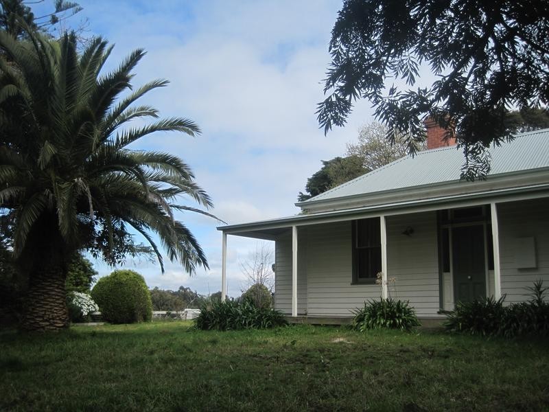 87 Starling Road, Officer VIC 3809