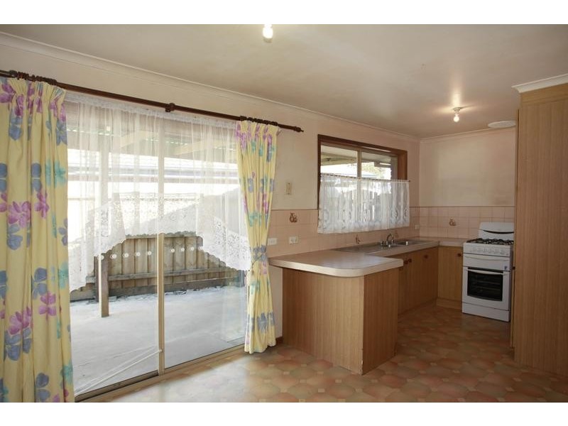 44 Cameron Way, Pakenham VIC 3810