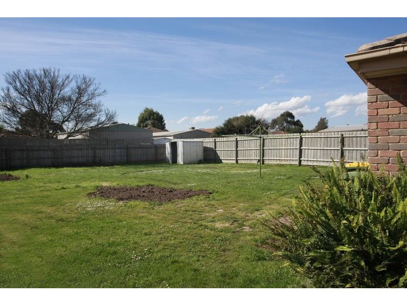 44 Cameron Way, Pakenham VIC 3810