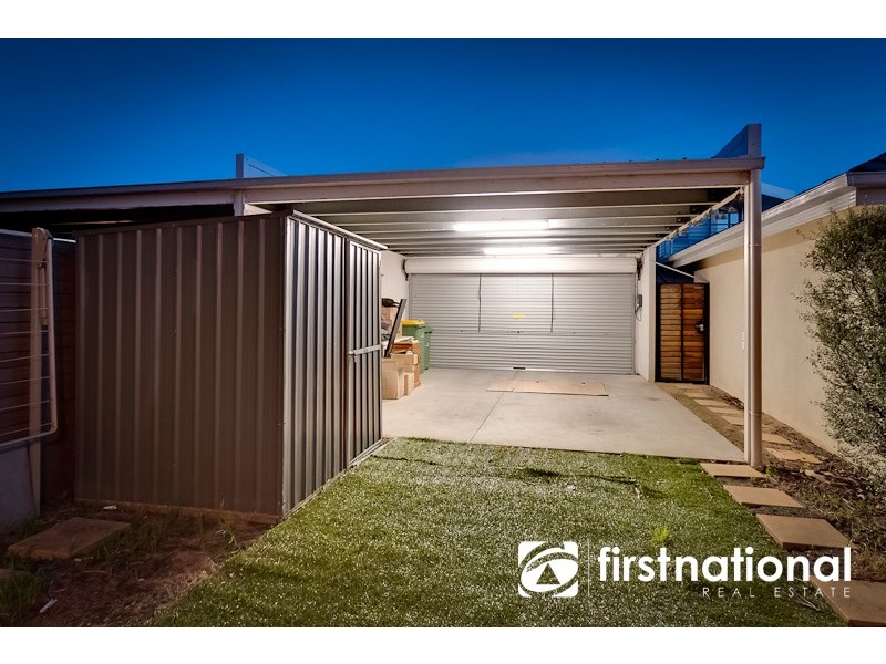 2/2 The Entrance, Pakenham VIC 3810