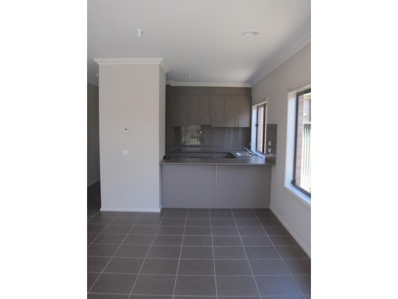 23 Cohens Way, Pakenham VIC 3810