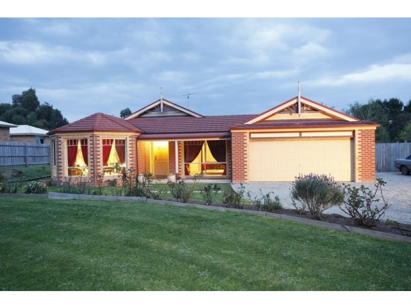 18 Greenhill Court, Bunyip VIC 3815