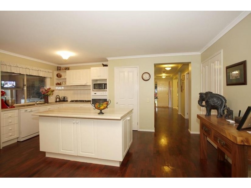 18 Greenhill Court, Bunyip VIC 3815