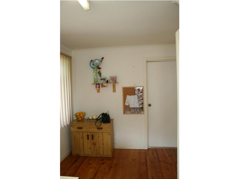 5/4 Guest Road, Pakenham VIC 3810