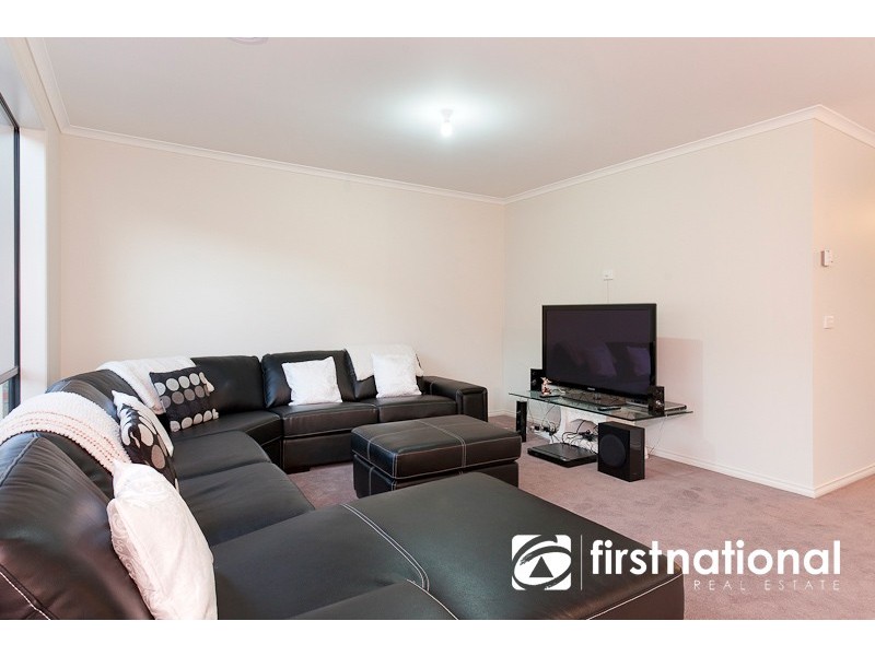 82 Melissa Way, Pakenham VIC 3810