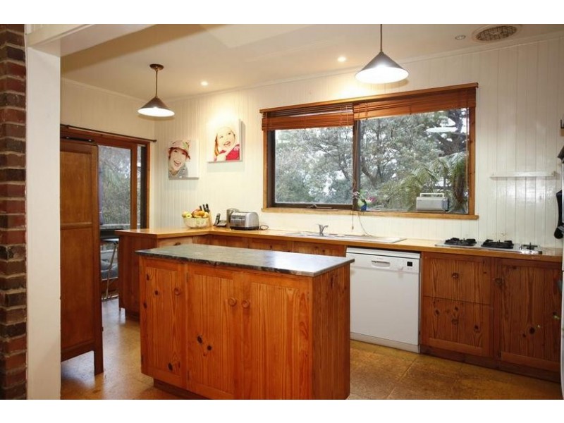 80 Bourkes Creek Road, Pakenham Upper VIC 3810