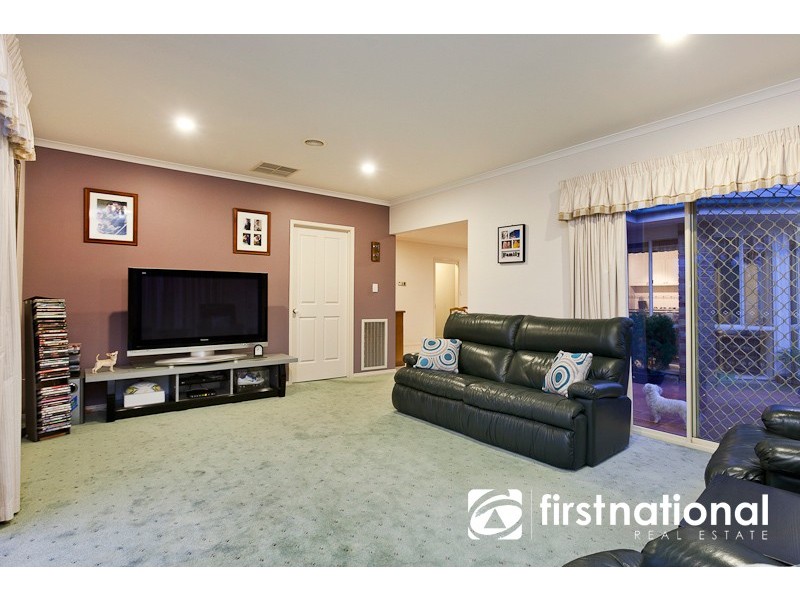 10 Cantwell Road, Narre Warren North VIC 3804