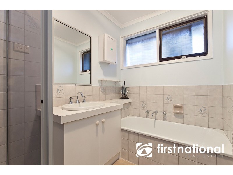 35 Cameron Way, Pakenham VIC 3810