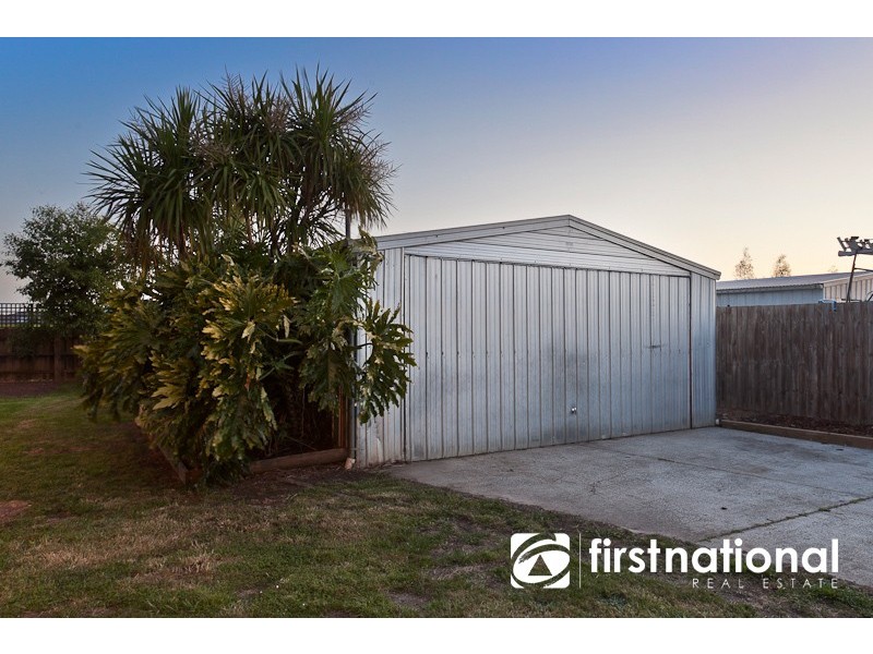 35 Cameron Way, Pakenham VIC 3810