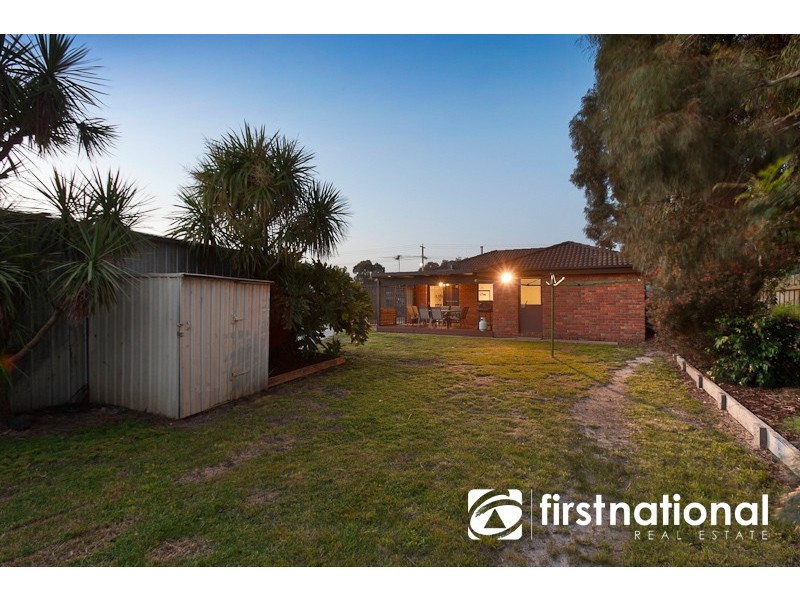 35 Cameron Way, Pakenham VIC 3810