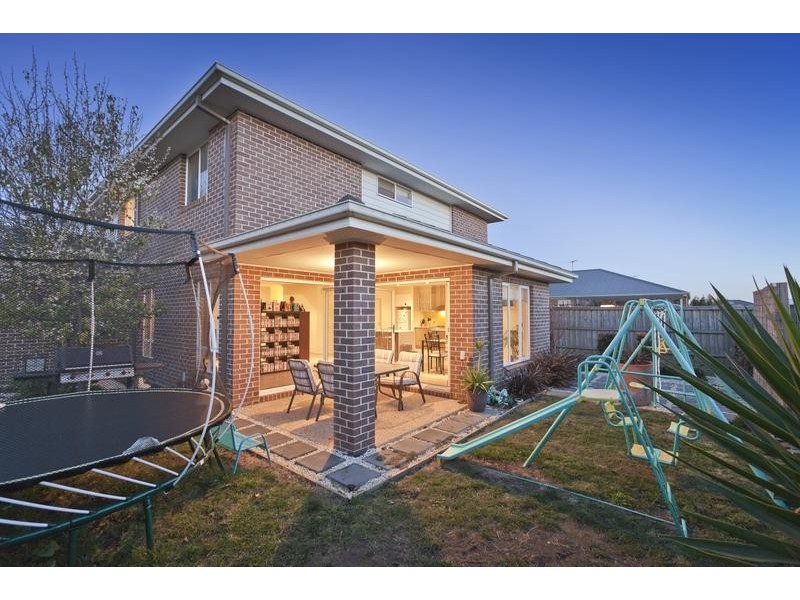 4 Reidel Avenue, Pakenham VIC 3810