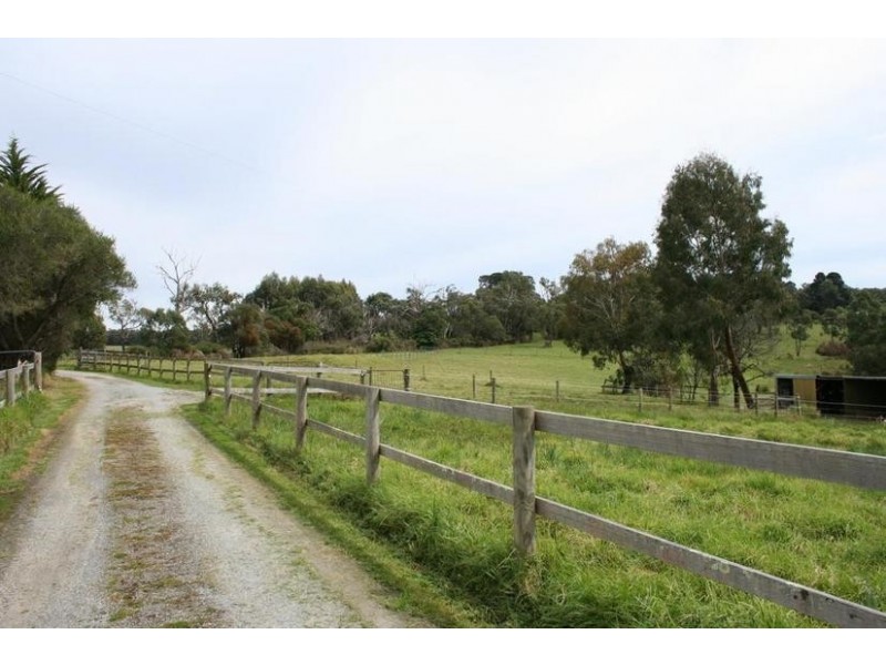 40 Morrison Road, Pakenham Upper VIC 3810