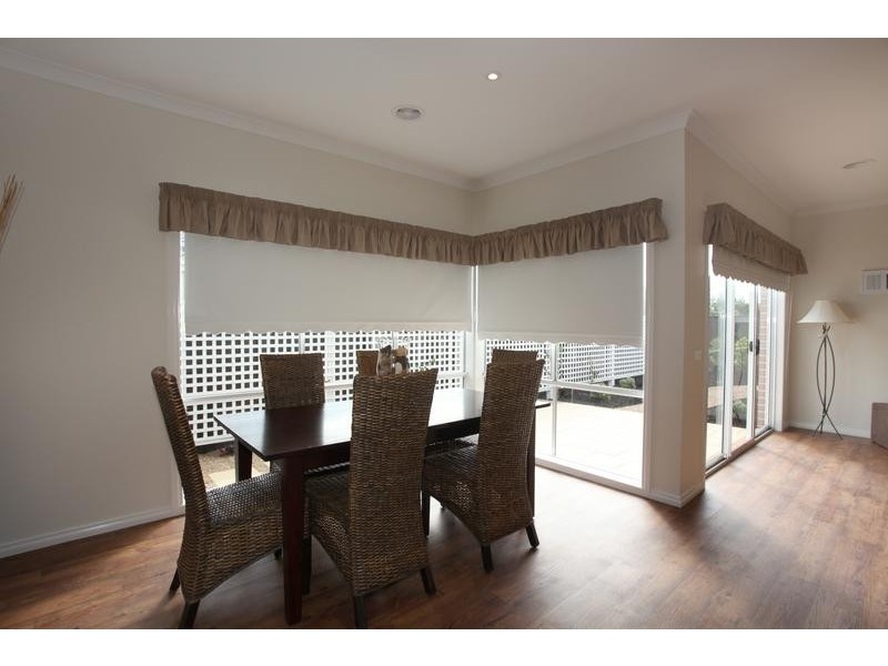 25 Bonneville Parade, Pakenham VIC 3810