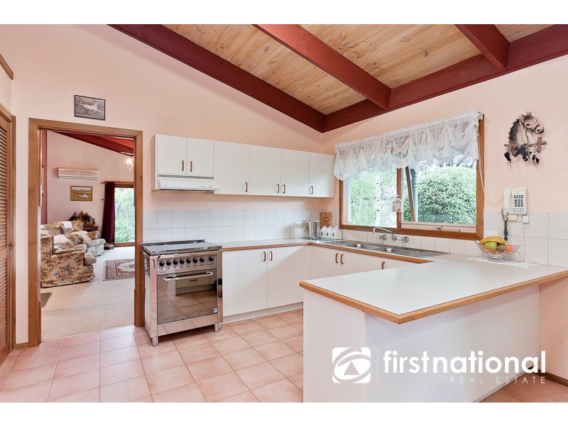 12 Hillside Road, Cockatoo VIC 3781