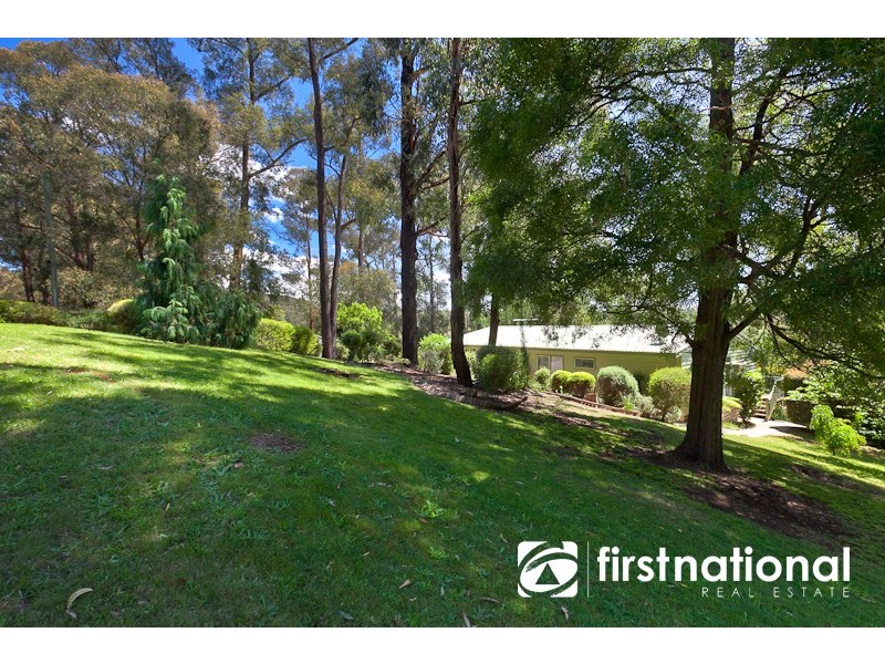 12 Hillside Road, Cockatoo VIC 3781