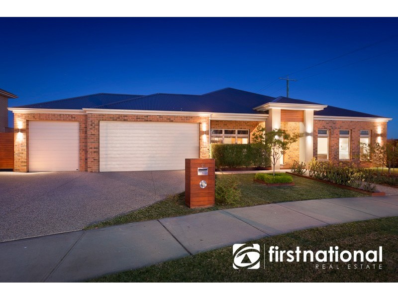 19 Withers Court, Pakenham VIC 3810