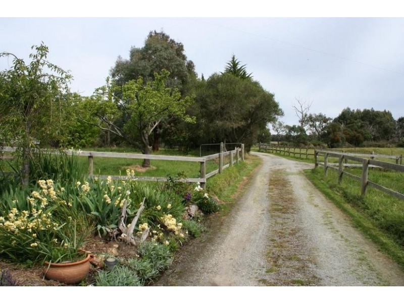40 Morrison Road, Pakenham Upper VIC 3810