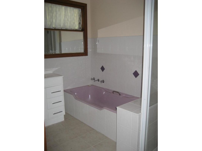 165 Thewlis Road, Pakenham VIC 3810