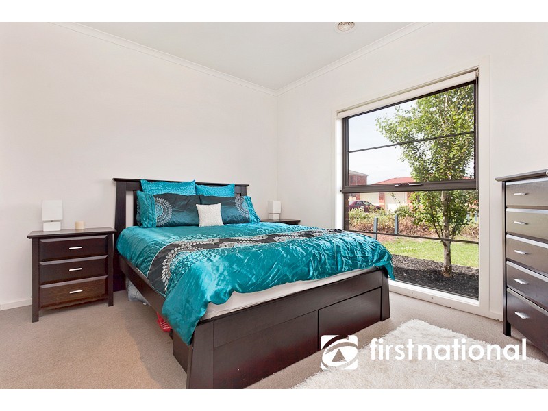 2 Flax Place, Pakenham VIC 3810