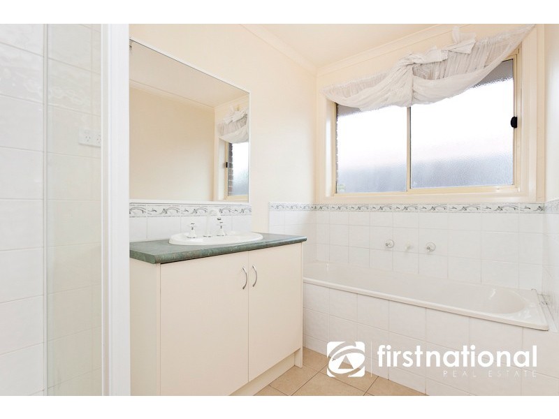 16 Heidi Court, Pakenham VIC 3810