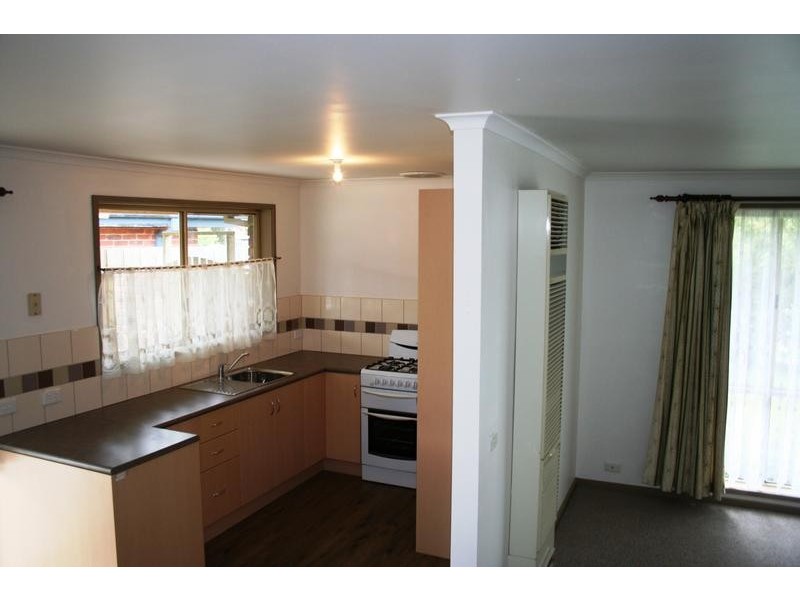44 Cameron Way, Pakenham VIC 3810