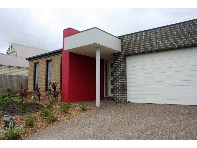 156 Webster Way, Pakenham VIC 3810