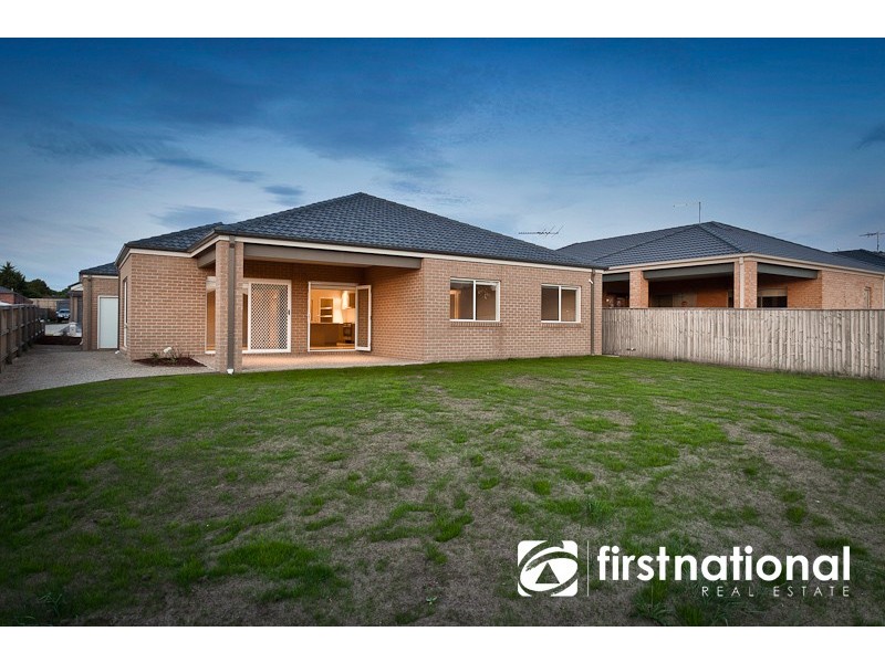 29 Arthur Phillip Drive, Pakenham VIC 3810