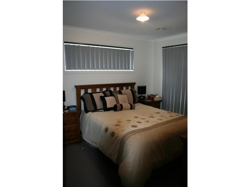 20 Orchard Valley Avenue, Pakenham VIC 3810