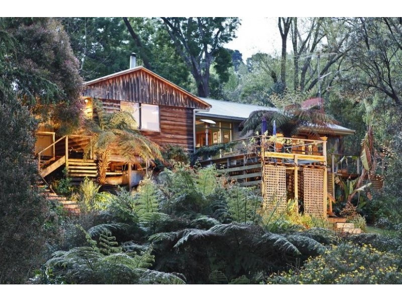 80 Bourkes Creek Road, Pakenham Upper VIC 3810