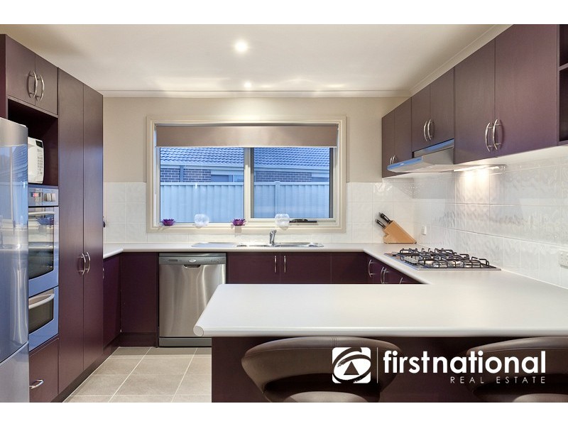 160 Blue Horizons Way, Pakenham VIC 3810