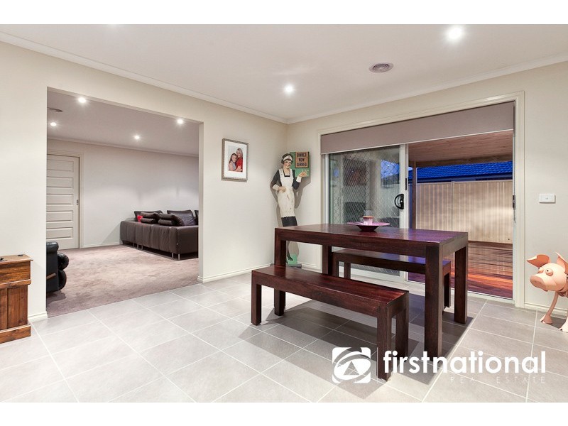 160 Blue Horizons Way, Pakenham VIC 3810